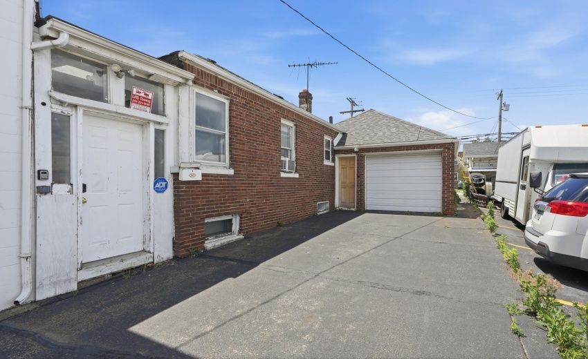 Driveway parking for 2