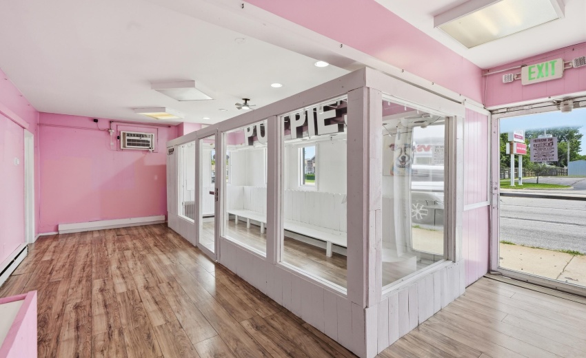 Main level space