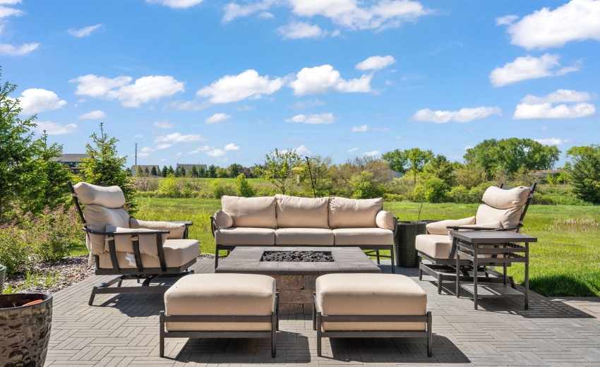 13431 Redbud Dr.