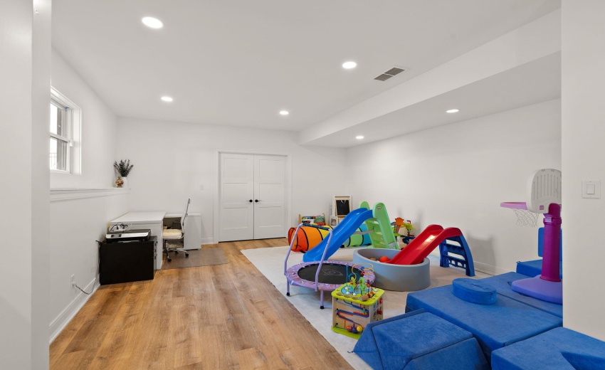 13431 Redbud Dr.