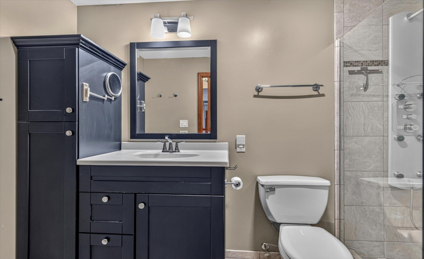 23-8832 Jefferson Ct.-23