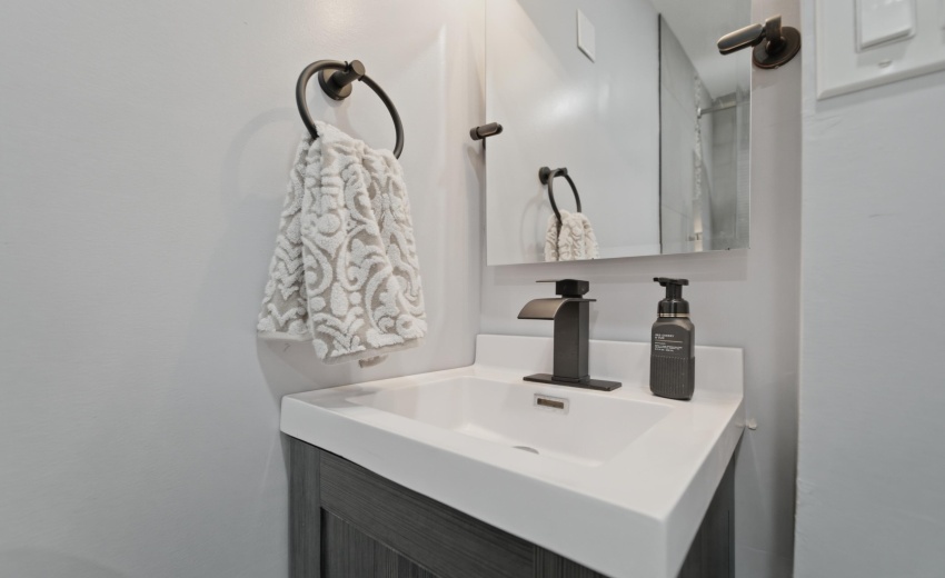 Main Floor Bathroom