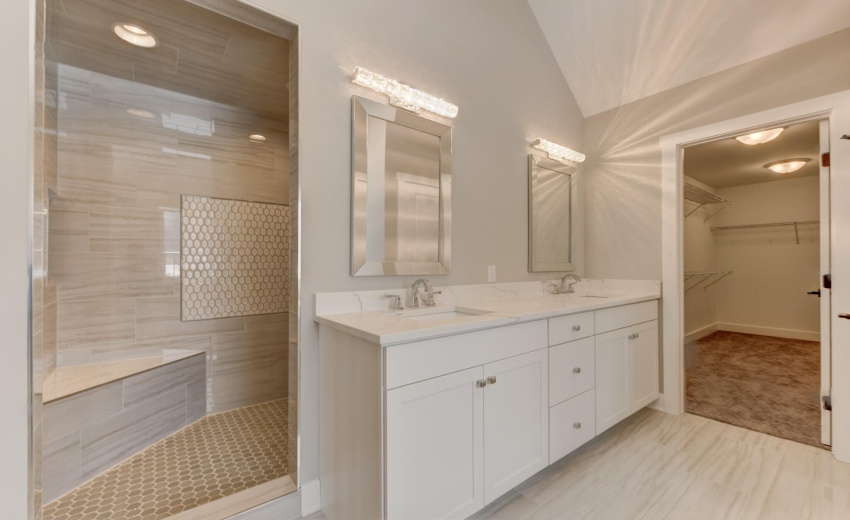 8233 Castle Drive-27