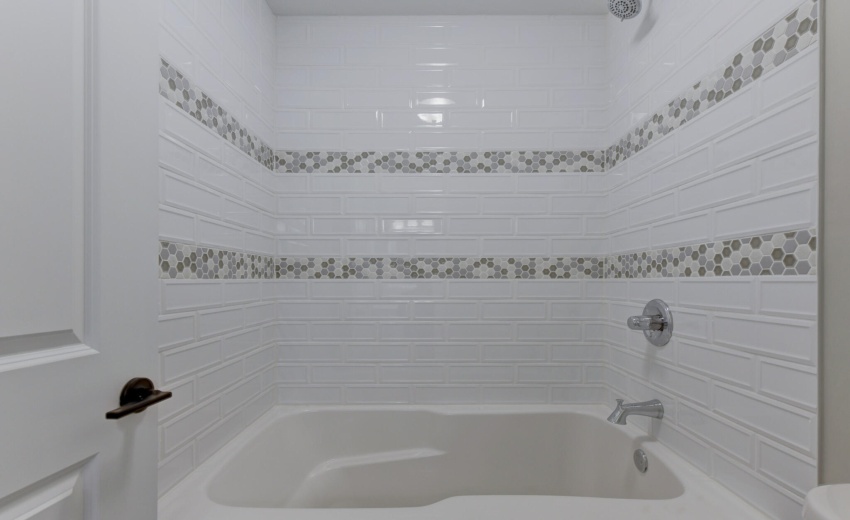 8233 Castle Drive-33