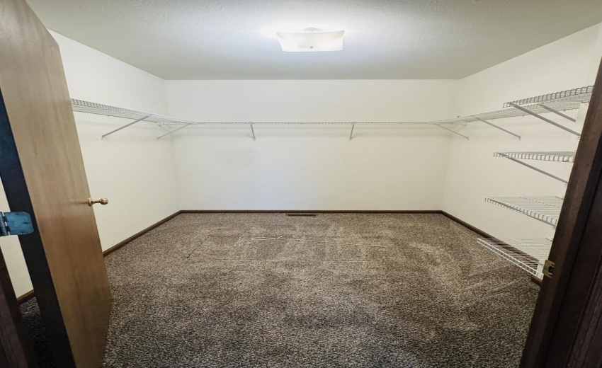 walk in closet