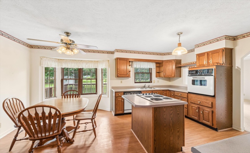 06-Kitchen