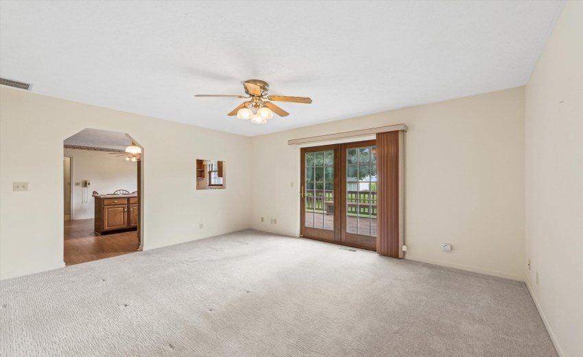 09-Family Room
