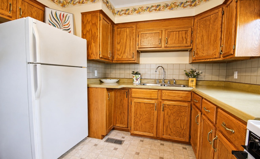 6820 Schneider, Hammond 18