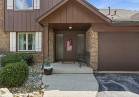 2529 Lakeshore Drive, Crown Point, Indiana, 2 Bedrooms Bedrooms, 6 Rooms Rooms,2 BathroomsBathrooms,Residential,For Sale,Lakeshore,NRA842943