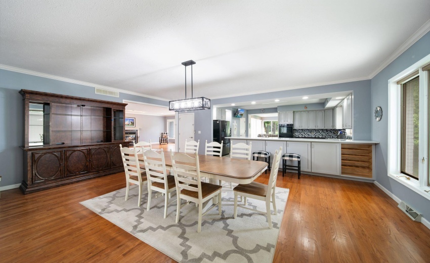 2208 Fairway (12)
