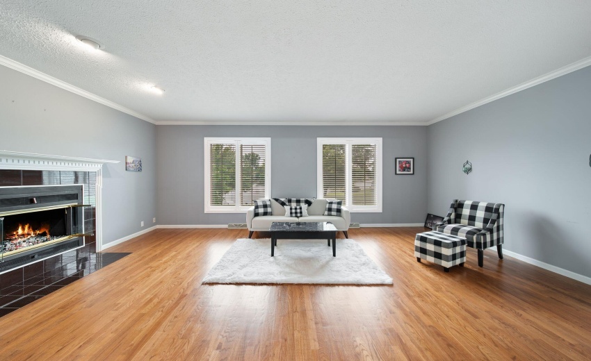 2208 Fairway (7)