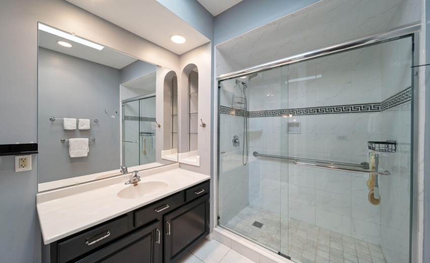 2208 Fairway (20)