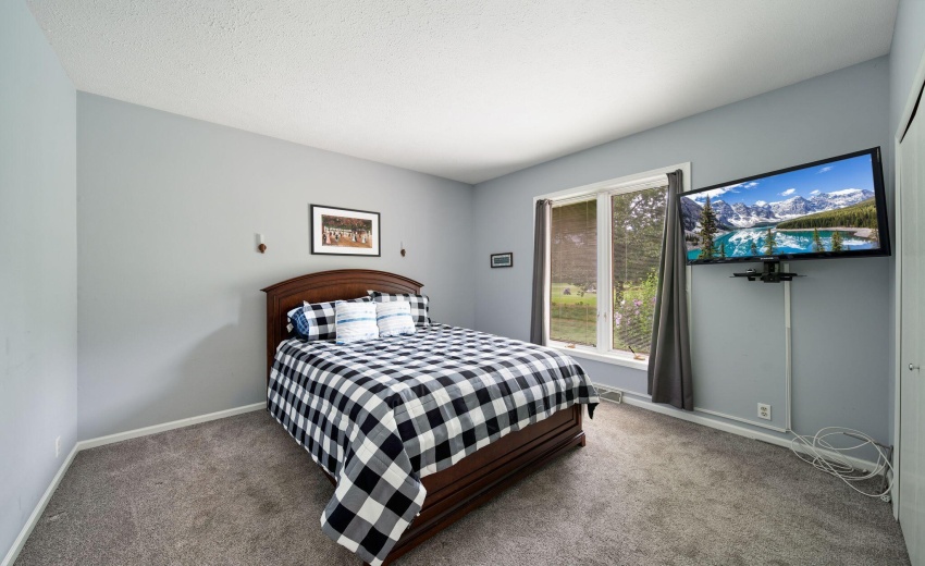 2208 Fairway (17)