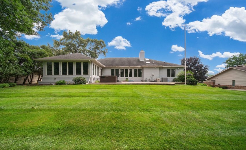 2208 Fairway (27)