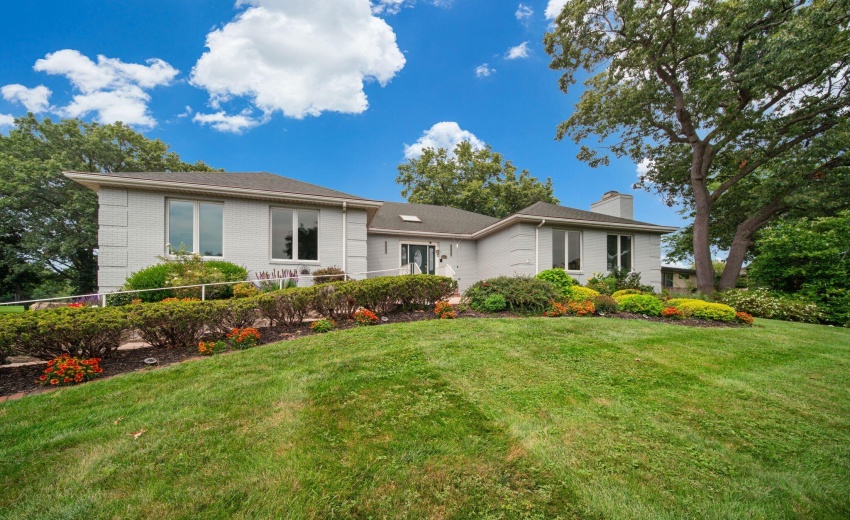 2208 Fairway (1)