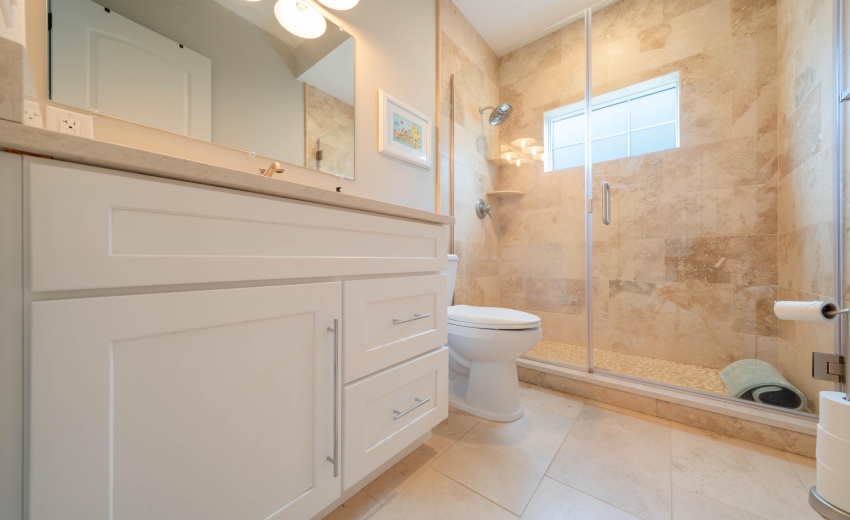 LL Bedroom Bath