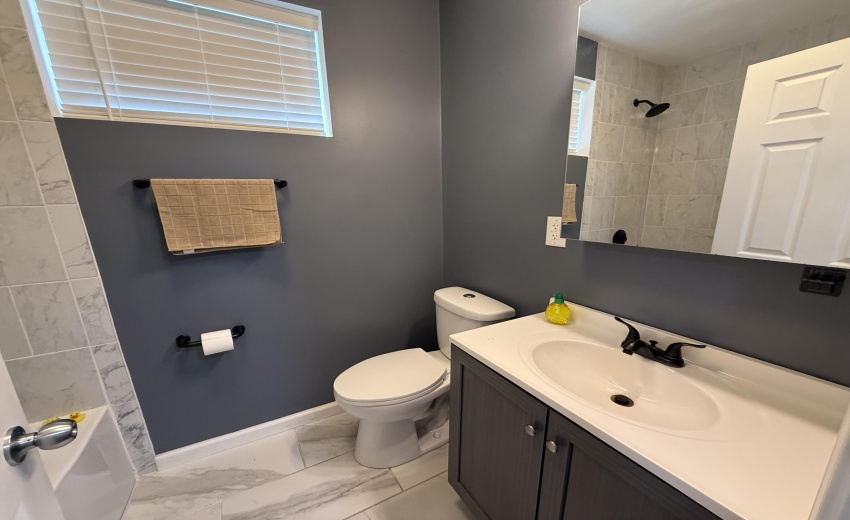 Main bathroom