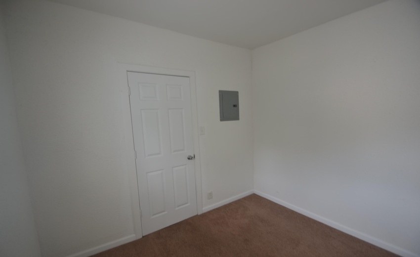 272