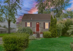 7806 Marshall Street, Merrillville, Indiana, 2 Bedrooms Bedrooms, 5 Rooms Rooms,1 BathroomBathrooms,Residential,For Sale,Marshall,NRA841777 7806 Marshall Street, Merrillville, Indiana, 2 Bedrooms Bedrooms, 5 Rooms Rooms,1 BathroomBathrooms,Residential,For Sale,Marshall,NRA841777