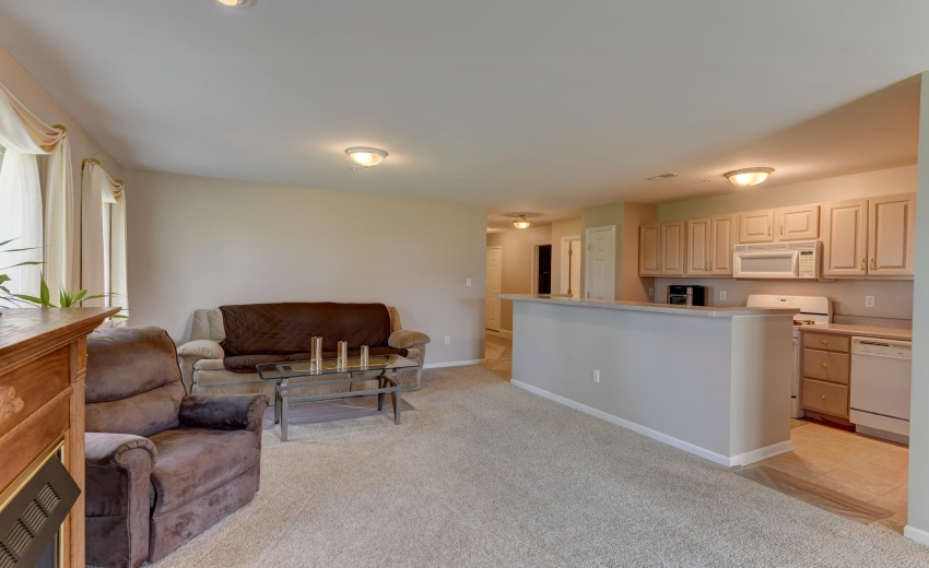 2515 Longwood-11