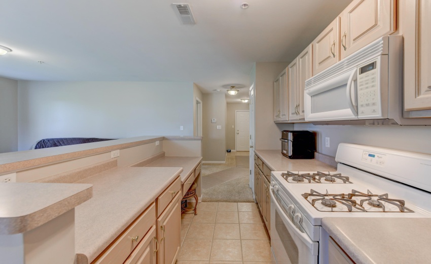2515 Longwood-10
