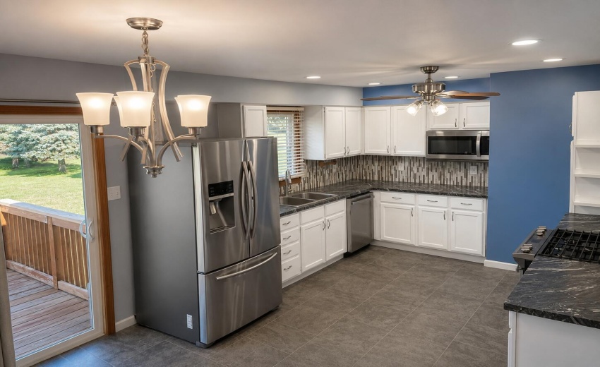 406 Northfield kitchen