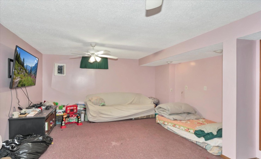 17-Rec Room