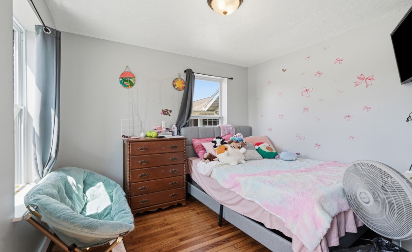 Girls room