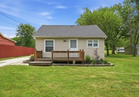 6611 141st Avenue, Cedar Lake, Indiana, 2 Bedrooms Bedrooms, 5 Rooms Rooms,1 BathroomBathrooms,Residential,For Sale,141st,NRA843170 6611 141st Avenue, Cedar Lake, Indiana, 2 Bedrooms Bedrooms, 5 Rooms Rooms,1 BathroomBathrooms,Residential,For Sale,141st,NRA843170