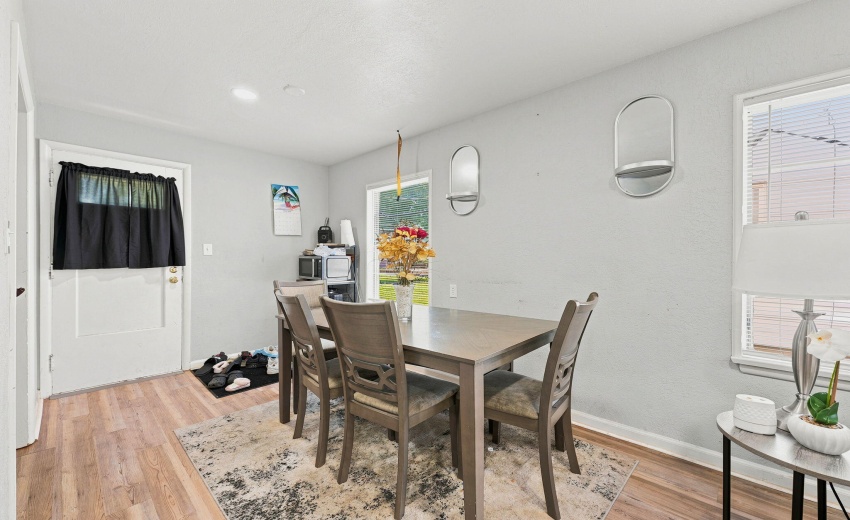 11-web-or-mls-544 Pierce Ave-10