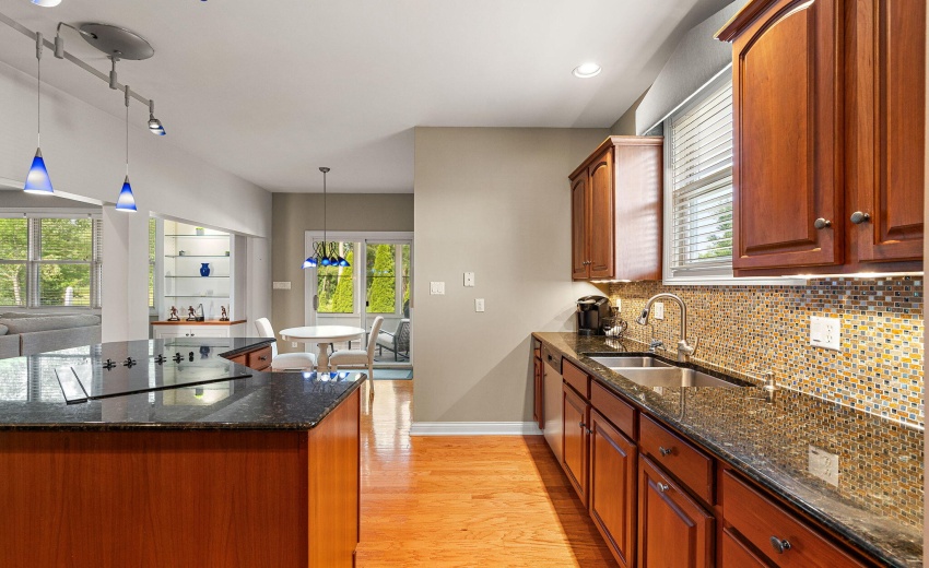 10_Kincraig_Kitchen2
