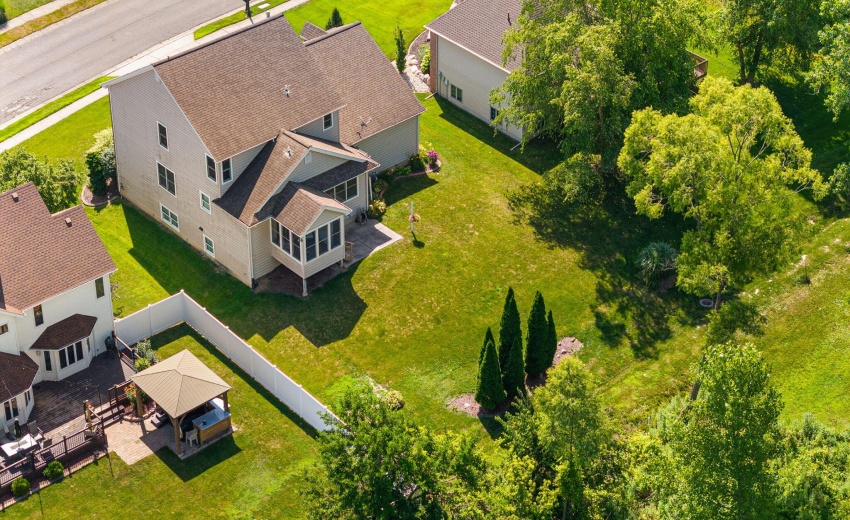 10_Kincraig_Backyard1