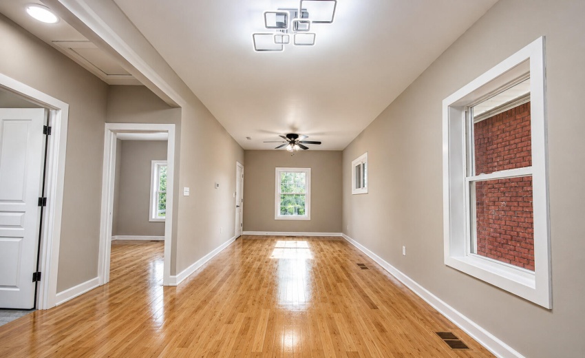 3616 Virginia St 13