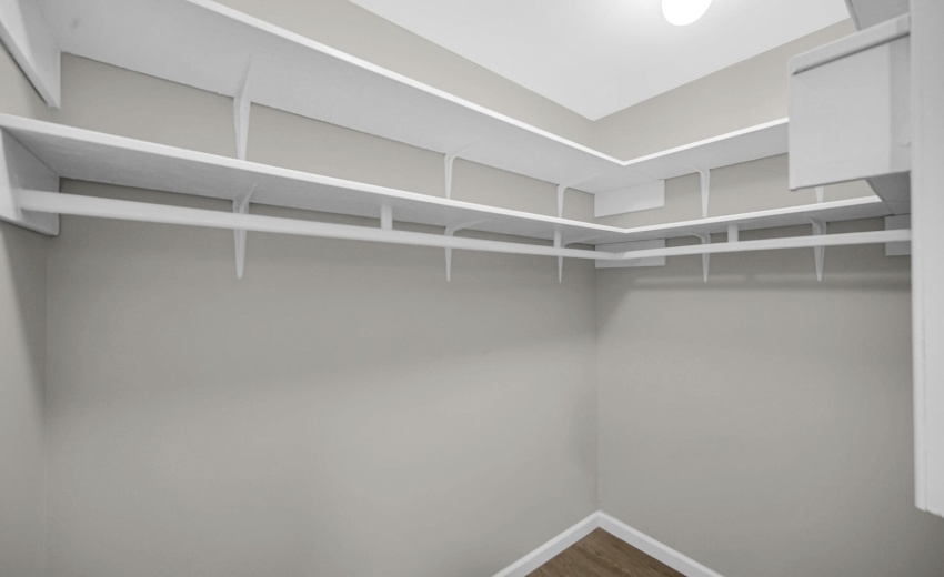 Walk In Closet