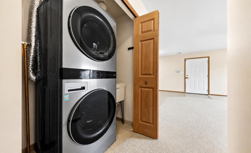 IN UNIT WASHER & DRYER