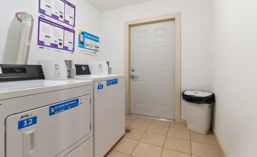 Additional Laundry in Hall