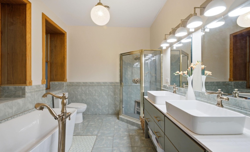 Primary Bath