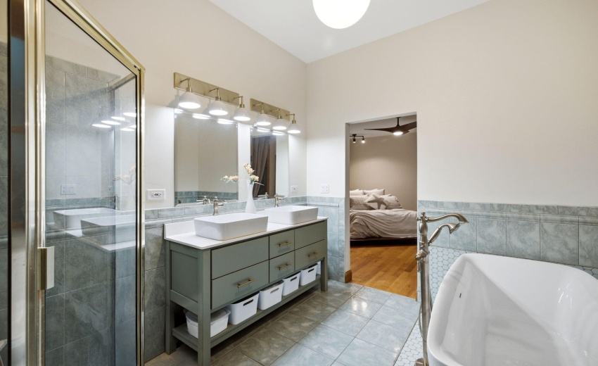 Primary Bath