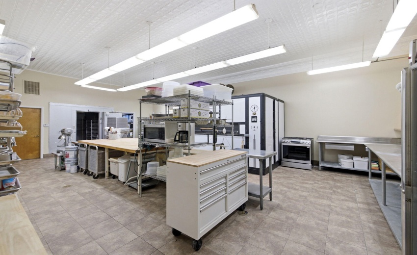 Large Kitchen/work area