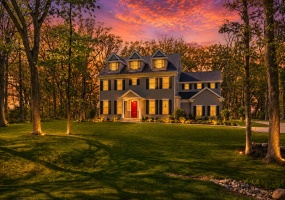 804 Shannon Drive, Crown Point, Indiana, 7 Bedrooms Bedrooms, 15 Rooms Rooms,4 BathroomsBathrooms,Residential,For Sale,Shannon,NRA830939