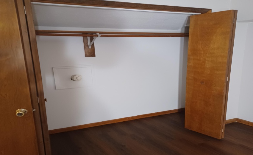 455 Closet