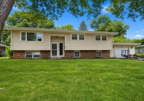 6288 Mulberry Avenue, Portage, Indiana, 3 Bedrooms Bedrooms, 10 Rooms Rooms,2 BathroomsBathrooms,Residential,For Sale,Mulberry,NRA843319
