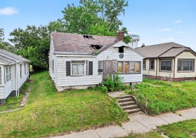 131 Ashland Avenue, Michigan City, Indiana, 3 Bedrooms Bedrooms, ,Residential,For Sale,Ashland,NRA843354