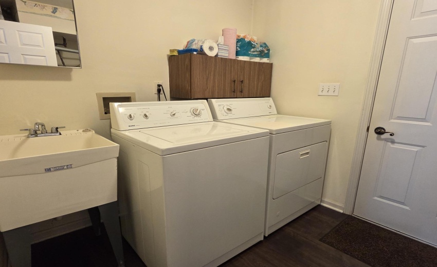 Main Floor Laundry/Mud Room