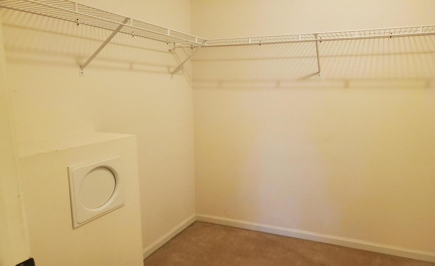 Walk-in Closet w Laundry Chute