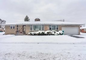 5550 Jefferson Place, Merrillville, Indiana, 5 Bedrooms Bedrooms, 8 Rooms Rooms,3 BathroomsBathrooms,Residential,For Sale,Jefferson,NRA832026 5550 Jefferson Place, Merrillville, Indiana, 5 Bedrooms Bedrooms, 8 Rooms Rooms,3 BathroomsBathrooms,Residential,For Sale,Jefferson,NRA832026