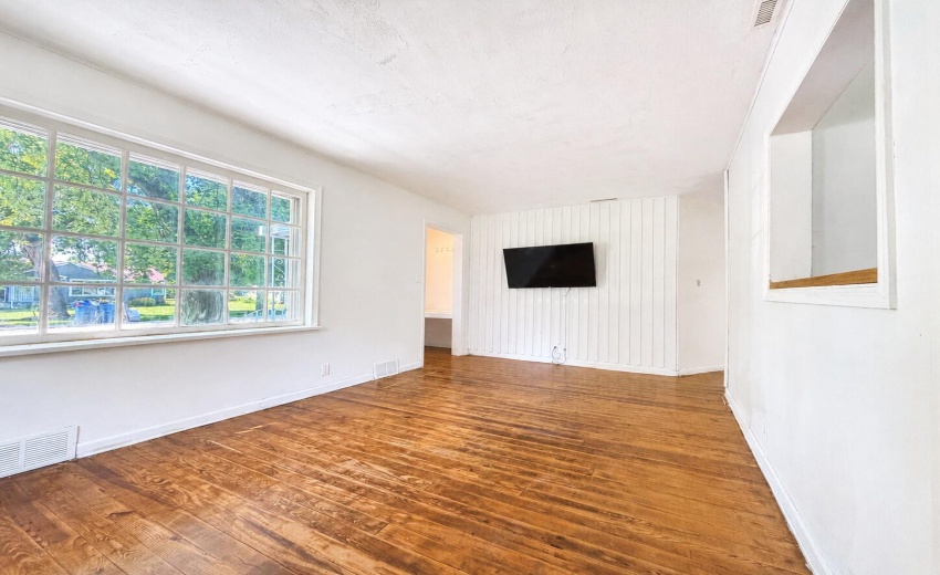 Living room 2