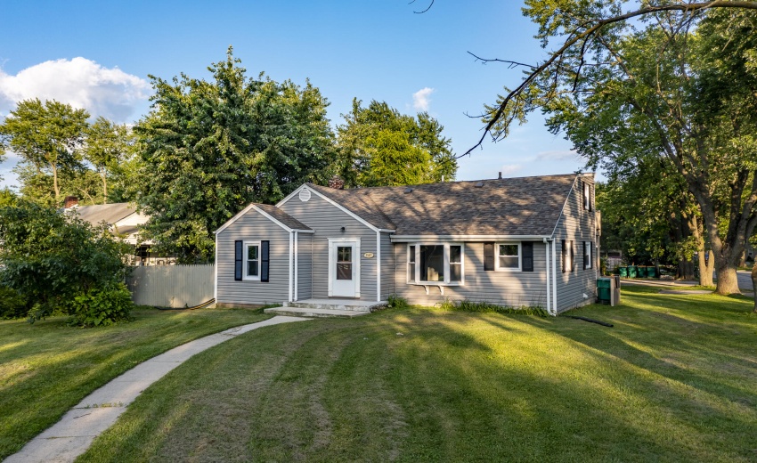 1147 W 62nd Ave-2