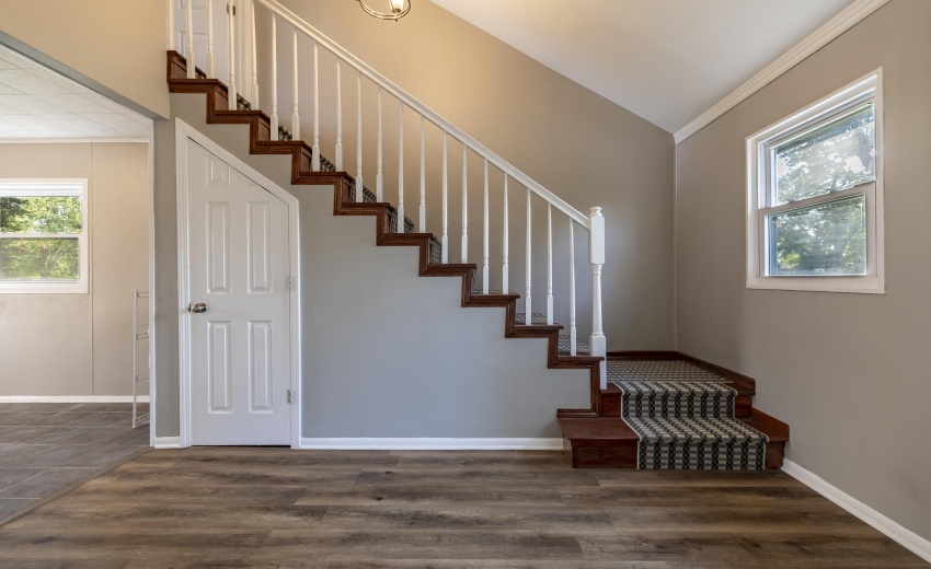 1147 W 62nd Ave-10