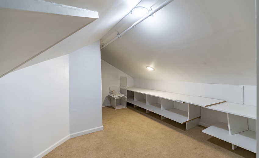 1147 W 62nd Ave-25